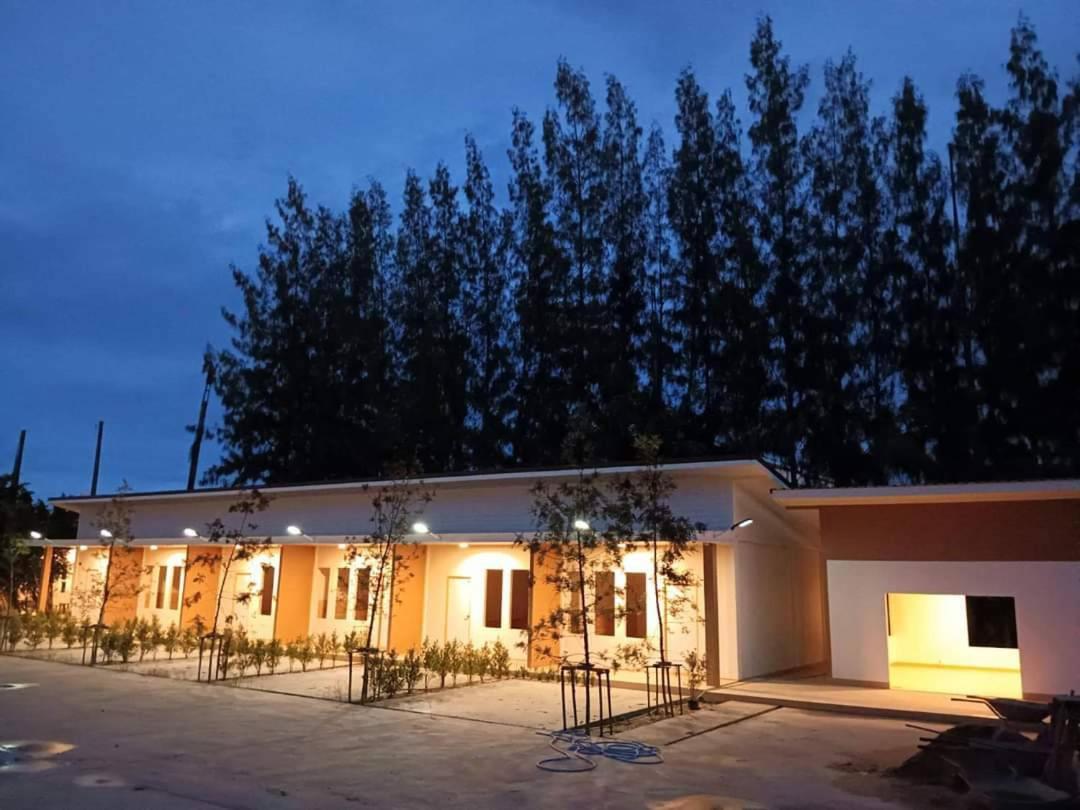 Three Bays Resort Prachuap Khiri Khan Exterior photo