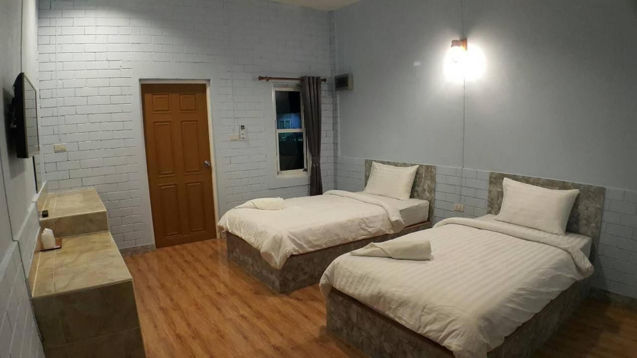 Three Bays Resort Prachuap Khiri Khan Exterior photo