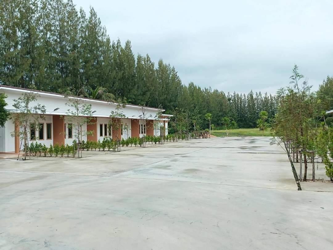 Three Bays Resort Prachuap Khiri Khan Exterior photo