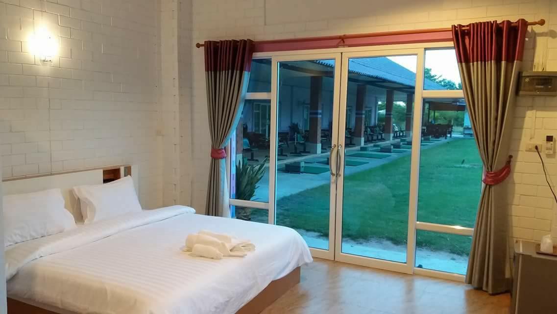 Three Bays Resort Prachuap Khiri Khan Exterior photo